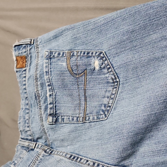 Jeans - Picture 10 of 14